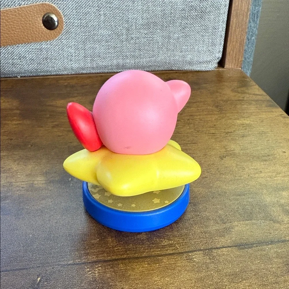 Nintendo Amiibo Kirby Figure - Picture 4 of 7